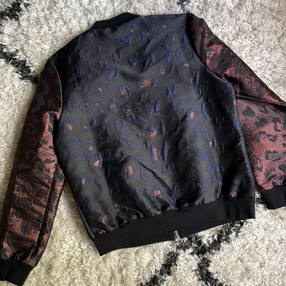 Buru bomber jacket - Picture 2 of 4